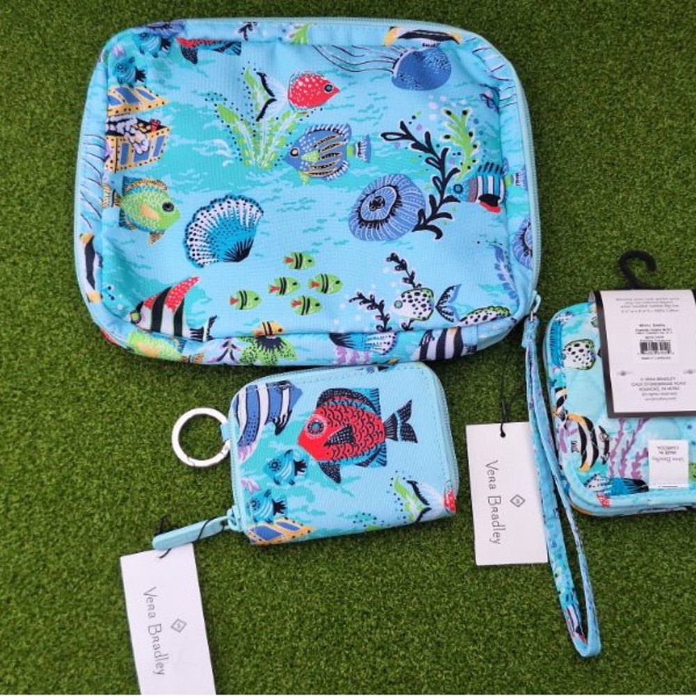 Vera Bradley Antilles Treasure Lighten Up Deluxe Organizer, wallet and costars. - Picture 5 of 7
